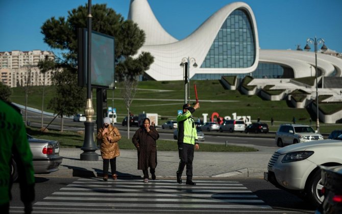 Polis təhlükə yaradan piyadalara qarşı profilaktik tədbir keçirdi - VİDEO