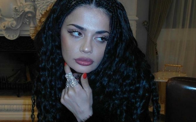 Azərbaycanlı müğənninin 4 min manatlıq idman ayaqqabısı... - VİDEO