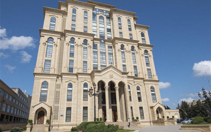 ЦИК Азербайджана начал принимать годовые финансовые отчеты политпартий