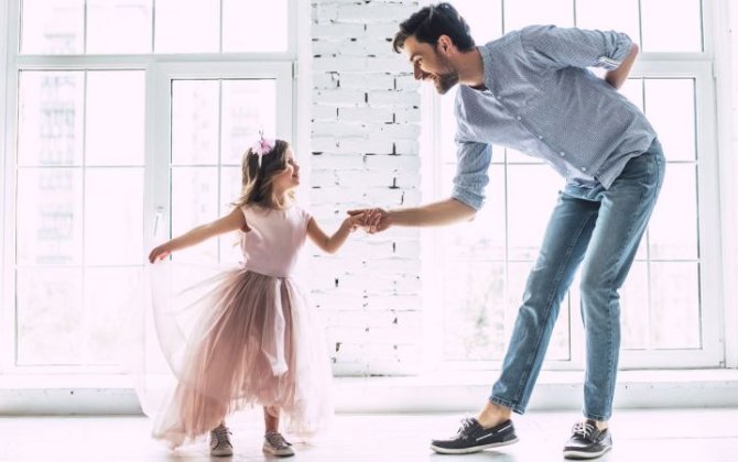 “Ata həyat yoldaşına demədiyi sözü qızına deyir, oğul da ilk sevdiyi qızı anasına göstərir”-psixoloqdan maraqlı AÇIQLAMALAR