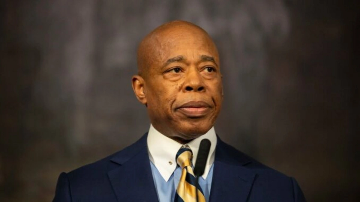 Nyu-York şəhərinin keçmiş meri kriptofırıldaqçılıqda ittiham olunur