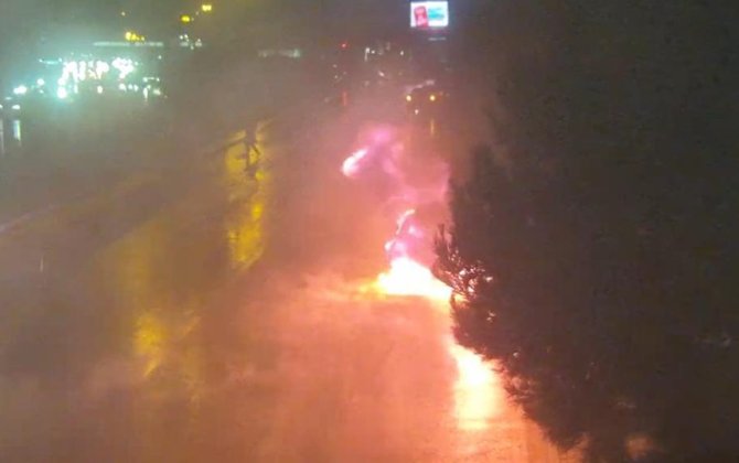 Yasamal rayonunda yol qəzası baş verib, nəqliyyatın hərəkətində sıxlıq yaranıb