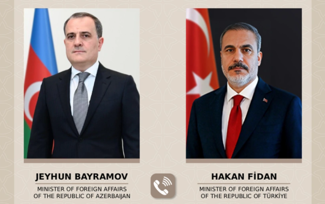 Ceyhun Bayramov Hakan Fidanla regiondakı təhlükəsizlik vəziyyəti müzakirə ediblər