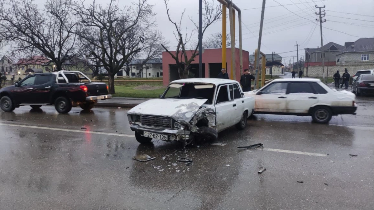 Xaçmazda zəncirvari qəza: Xəsarət alan var - FOTO