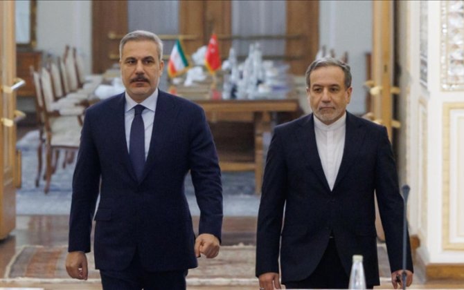 Hakan Fidan iranlı həmkarı ilə etirazları müzakirə etdi