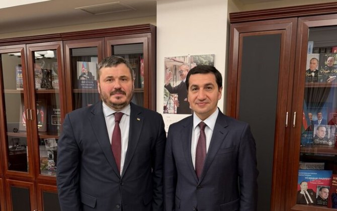Посол Украины обсудил с помощником президента Азербайджана отношения Баку и Киева