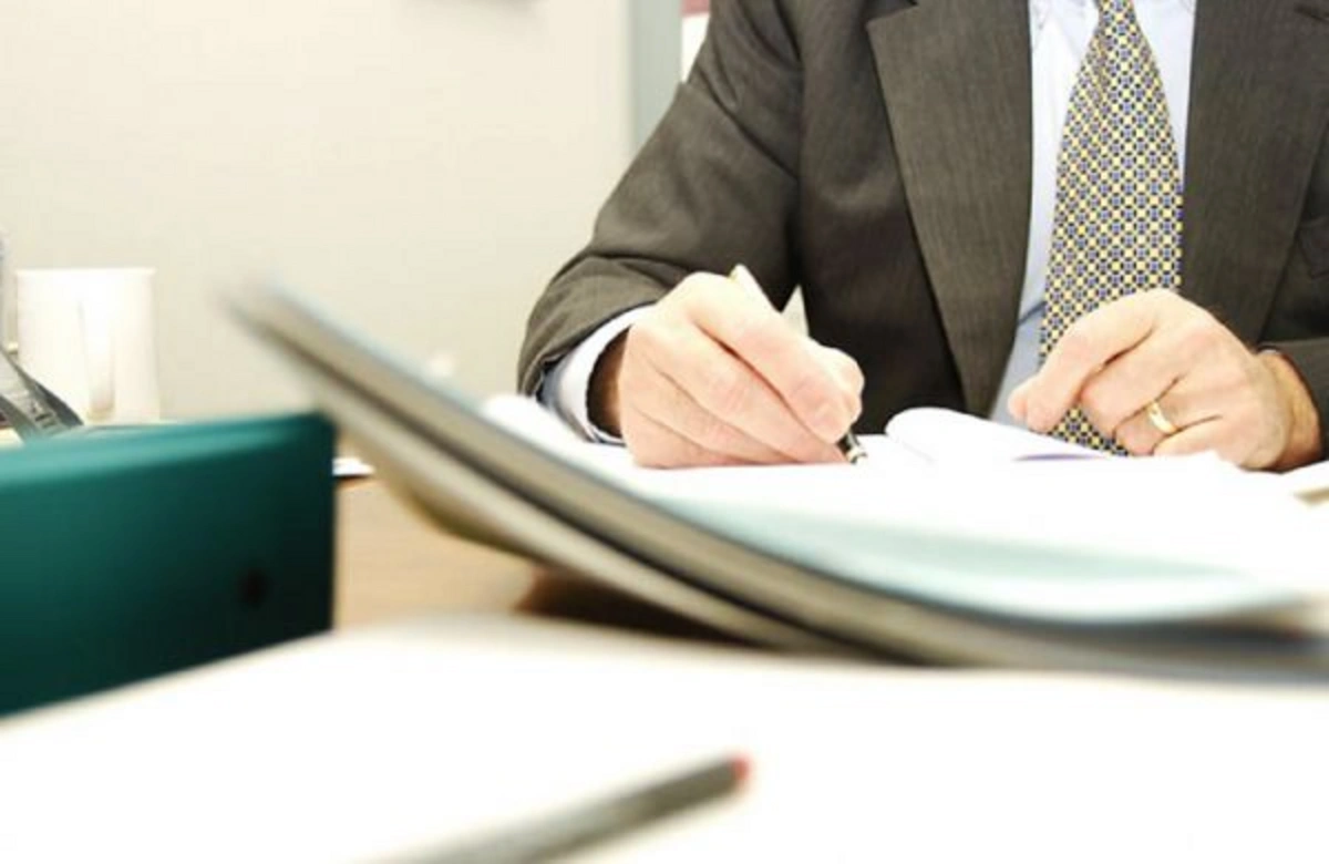 Səfərbərlik vəsiqəsi olan şəxslərin müraciət edəcəyi qurumların siyahısı genişləndirilib