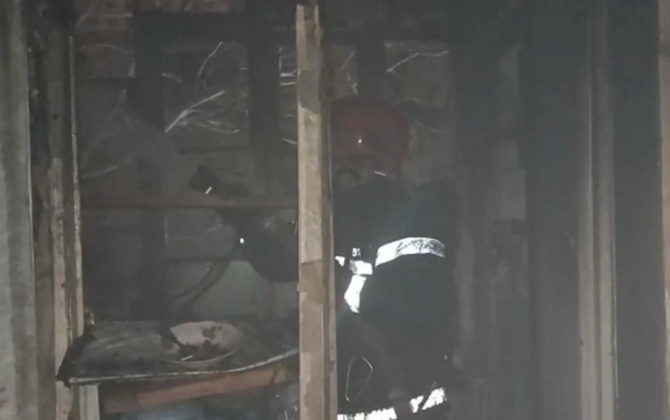 Bakıda binadakı yanğın söndürülüb - YENİLƏNİB - VİDEO