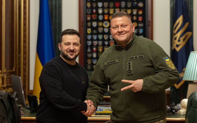 Zelenski Zalujnı ilə görüşdü