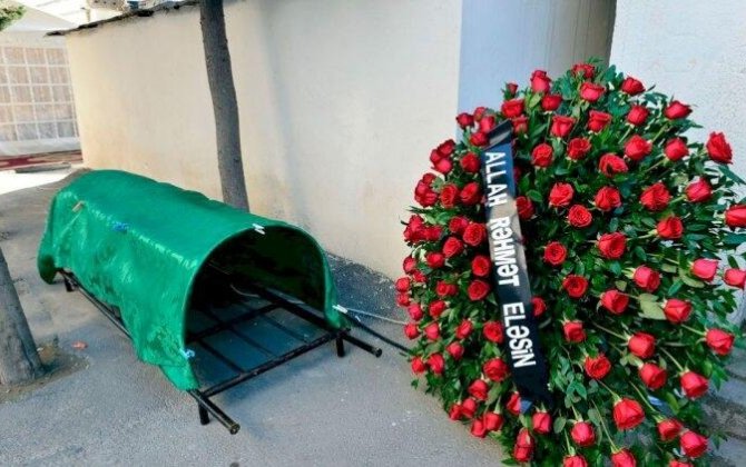 Tanınmış şair vəfat etdi - FOTO