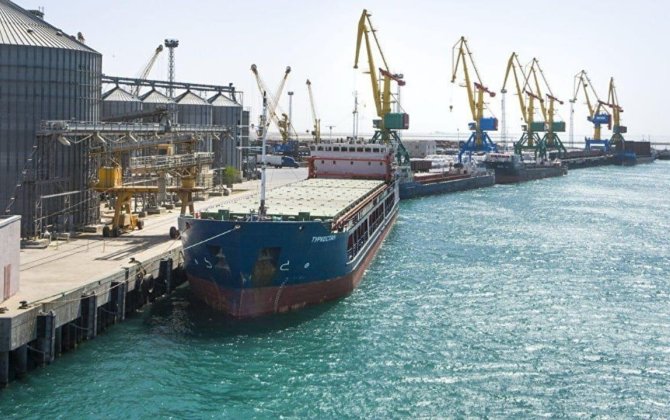 Вырос объем морских перевозок между Актау и Баку