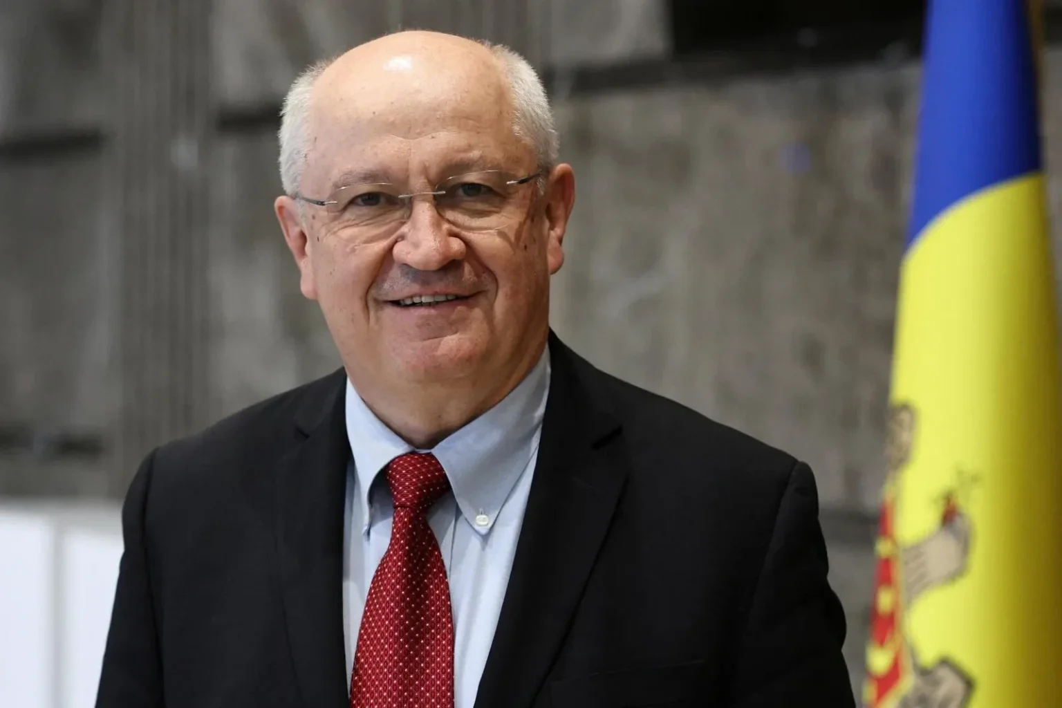 Премьер Молдовы вслед за президентом поддержал идею слияния страны с Румынией