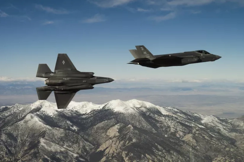 Дания и Франция провели тренировочные полеты над Гренландией