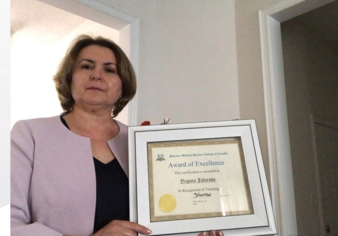 Torontoda yaşayan azərbaycanlı müəllimə: 