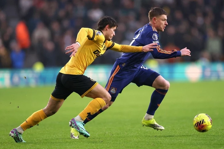 «Вулверхэмптон» прервал серию «Ньюкасла» из трех побед