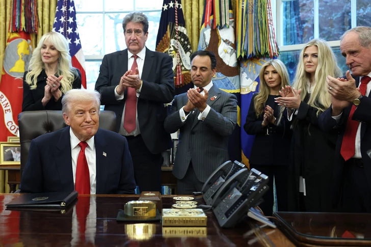 Адвокат Трампа: Вашингтон обсуждает возможность предоставления убежища британским евреям