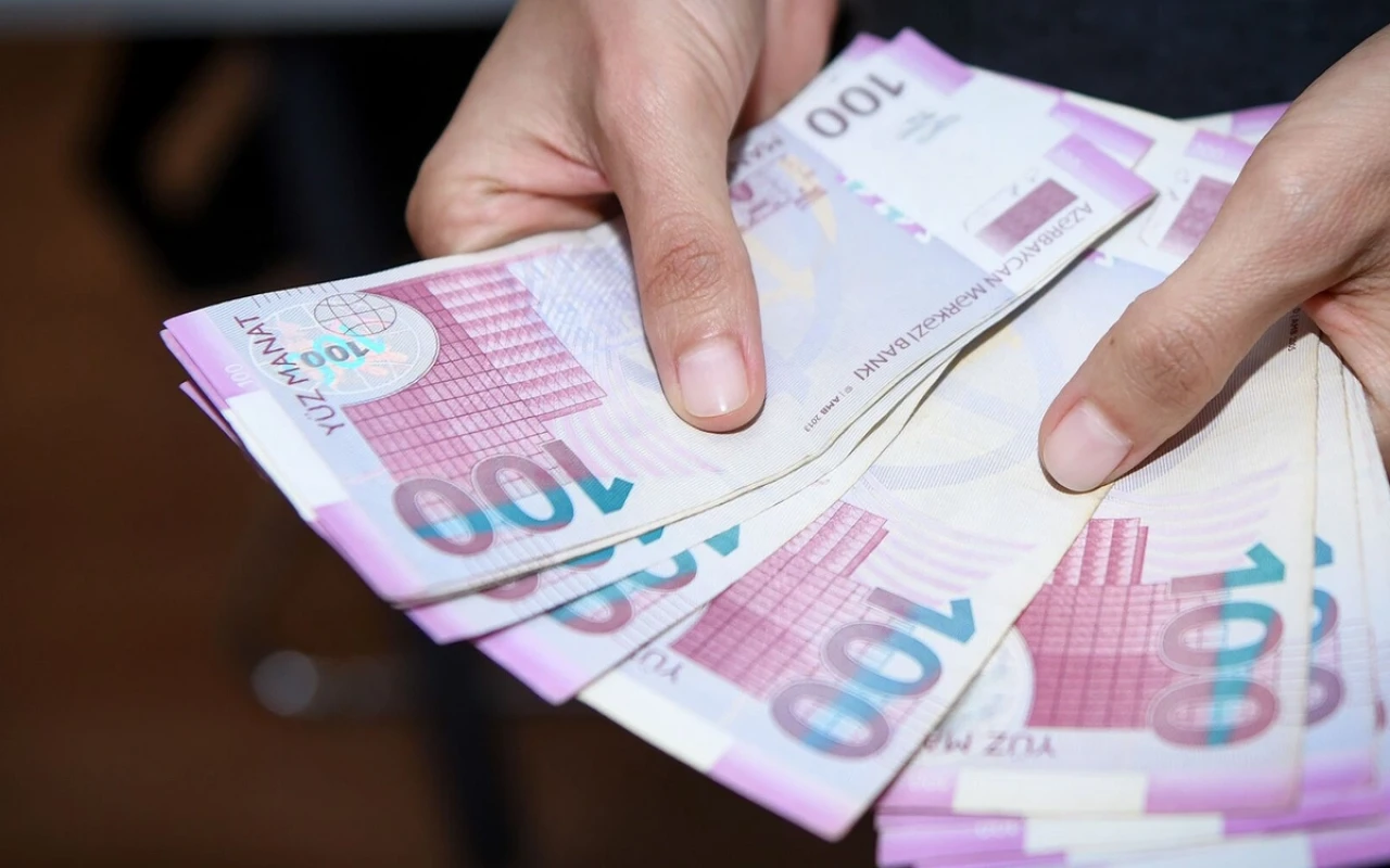 Azərbaycanda bu şəxslərə ikiqat maaş ödəniləcək