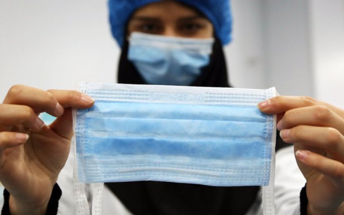 Bakıda COVID-lə mübarizə aparan tibb işçilərinin əməkhaqlarına əlavənin müddəti artırılıb