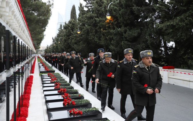 SHXÇDX rəhbərliyi Şəhidlər xiyabanını ziyarət edib - FOTO