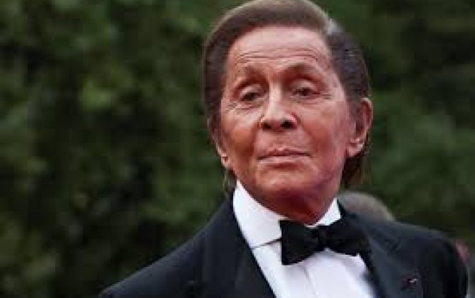 Итальянский модельер Валентино скончался в возрасте 93 лет