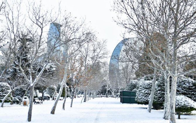 Завтра в Баку будет снег и ветер