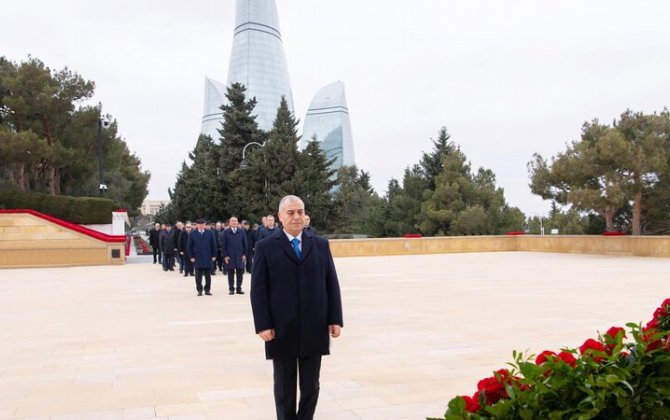 DTX-nin əməkdaşları Şəhidlər xiyabanını ziyarət etdilər - FOTO/VİDEO