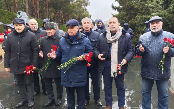 Azad Vətən Partiyası Bakıda və bölgələrdə 20 Yanvar şəhidlərinin xatirəsini yad edib - FOTO