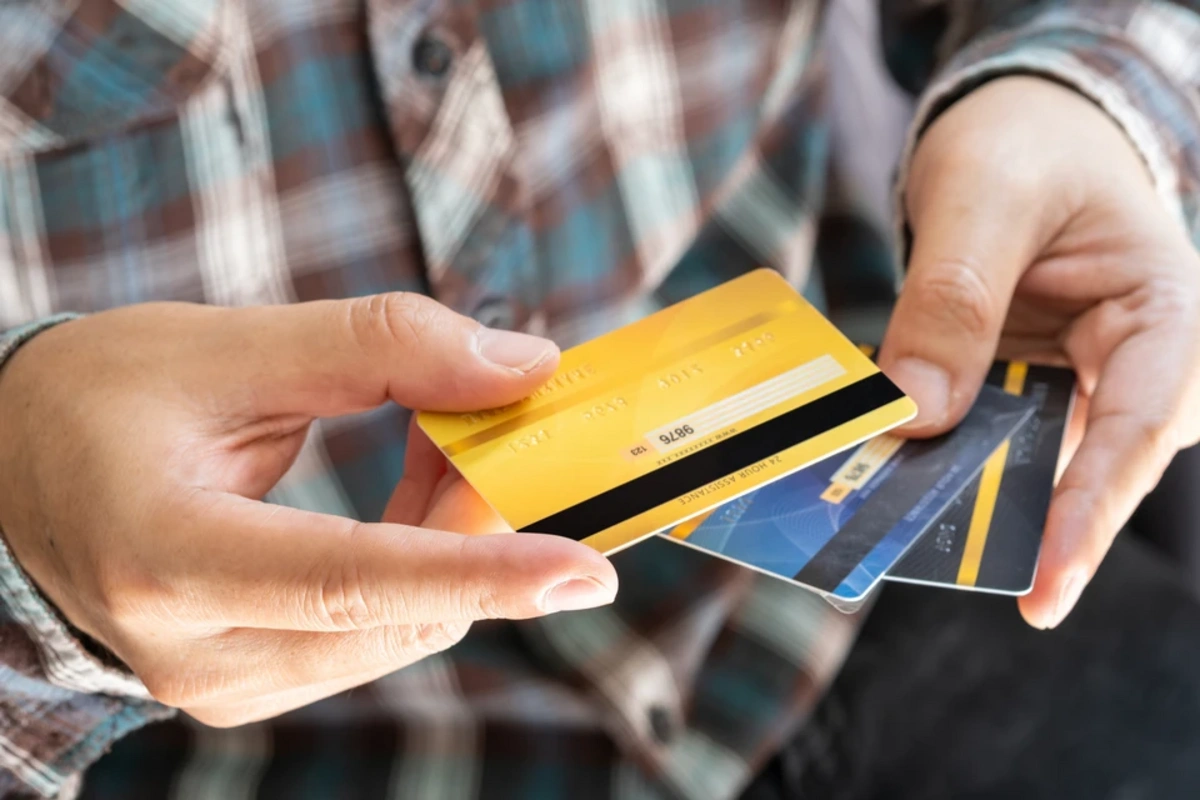 Rusiyada miqrantlara bank hesabı açmaqla bağlı qadağalar qoyula bilər