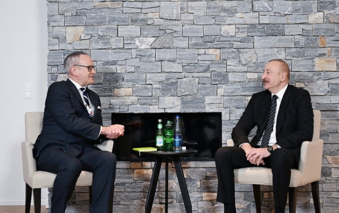 İlham Əliyev Davosda “Dell Technologies” şirkətinin Avropa, Yaxın Şərq və Afrika üzrə prezidenti ilə görüşdü - FOTO