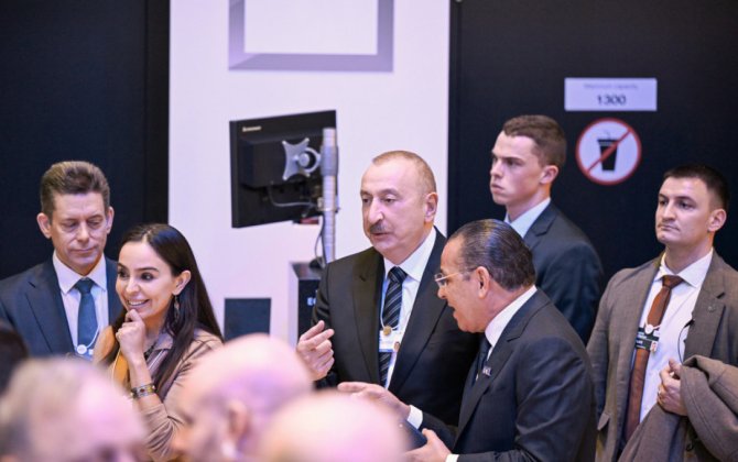Prezident İlham Əliyev Ümumdünya İqtisadi Forumu çərçivəsində panel iclasda iştirak edib - FOTO