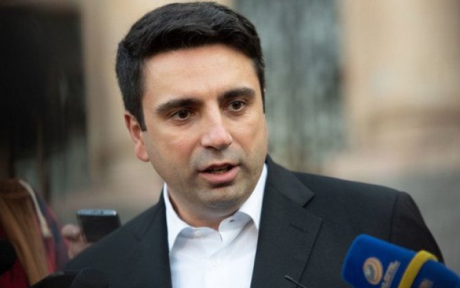 Симонян обсудил с Матвиенко предстоящий визит в Россию