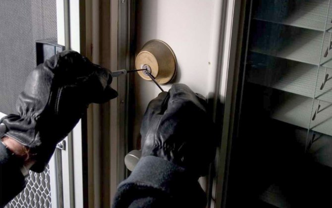 Xırdalanda mağazadan 7 minlik OĞURLUQ