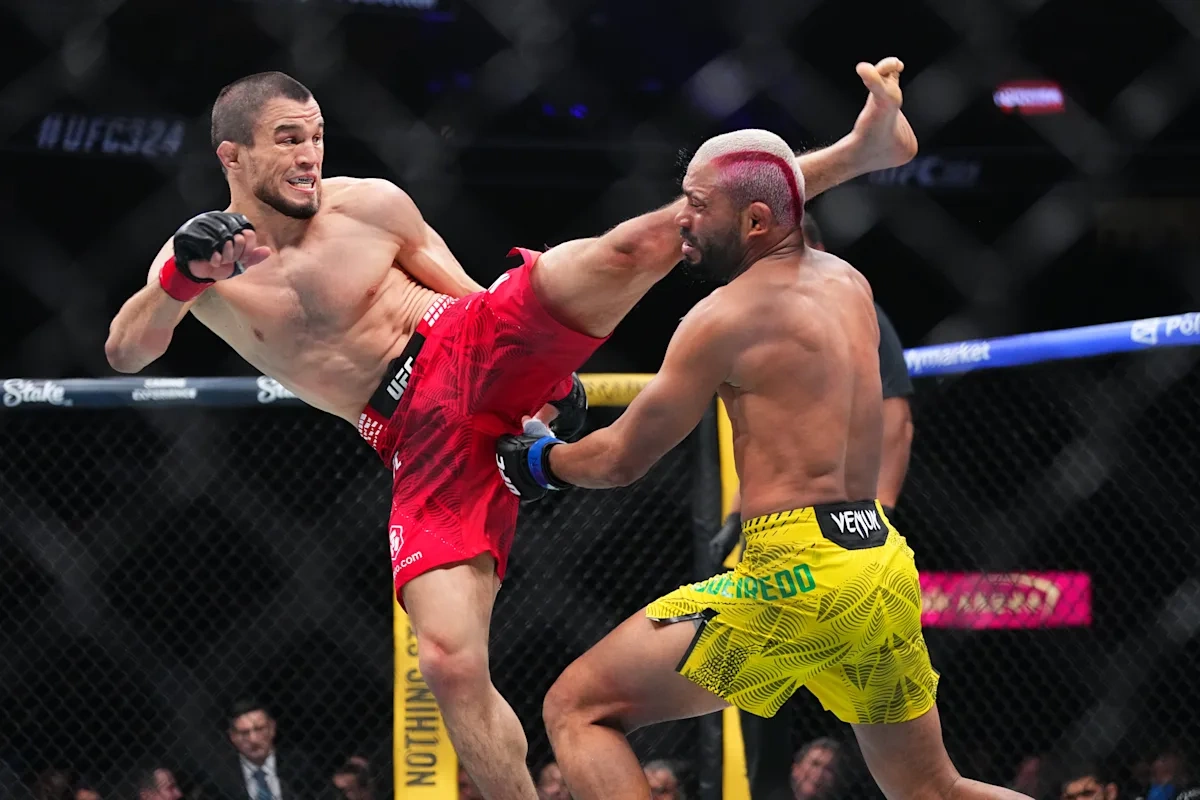 Умар Нурмагомедов победил Дейвисона Фигейреду на турнире UFC 324