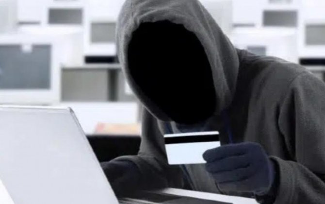 İş yoldaşının kartından onlayn yolla oğurluq edən şəxs saxlanılıb