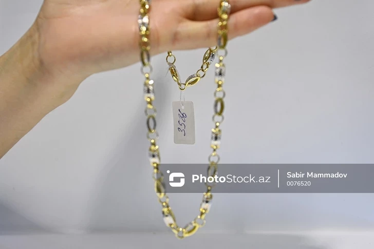 В Ясамале задержана подозреваемая в краже ювелирных изделий на 29 тыс. манатов