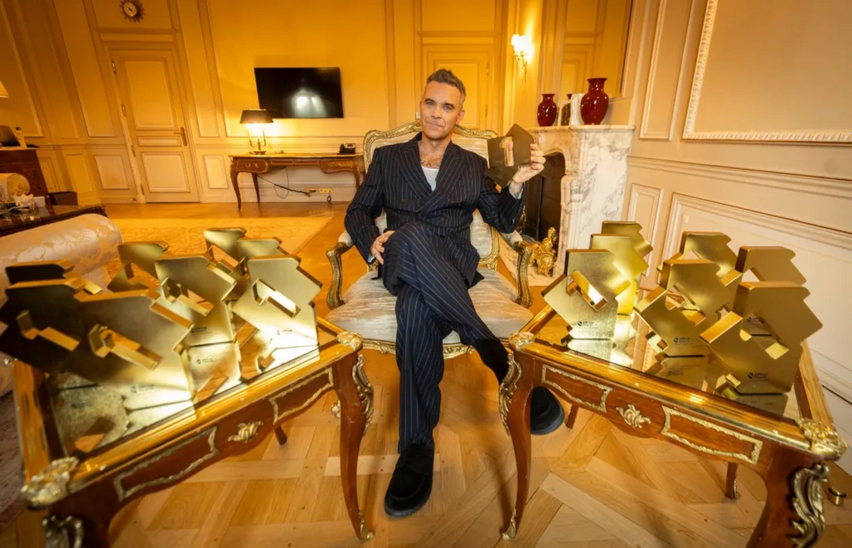 Робби Уильямс побил рекорд The Beatles по числу альбомов в топах чартов