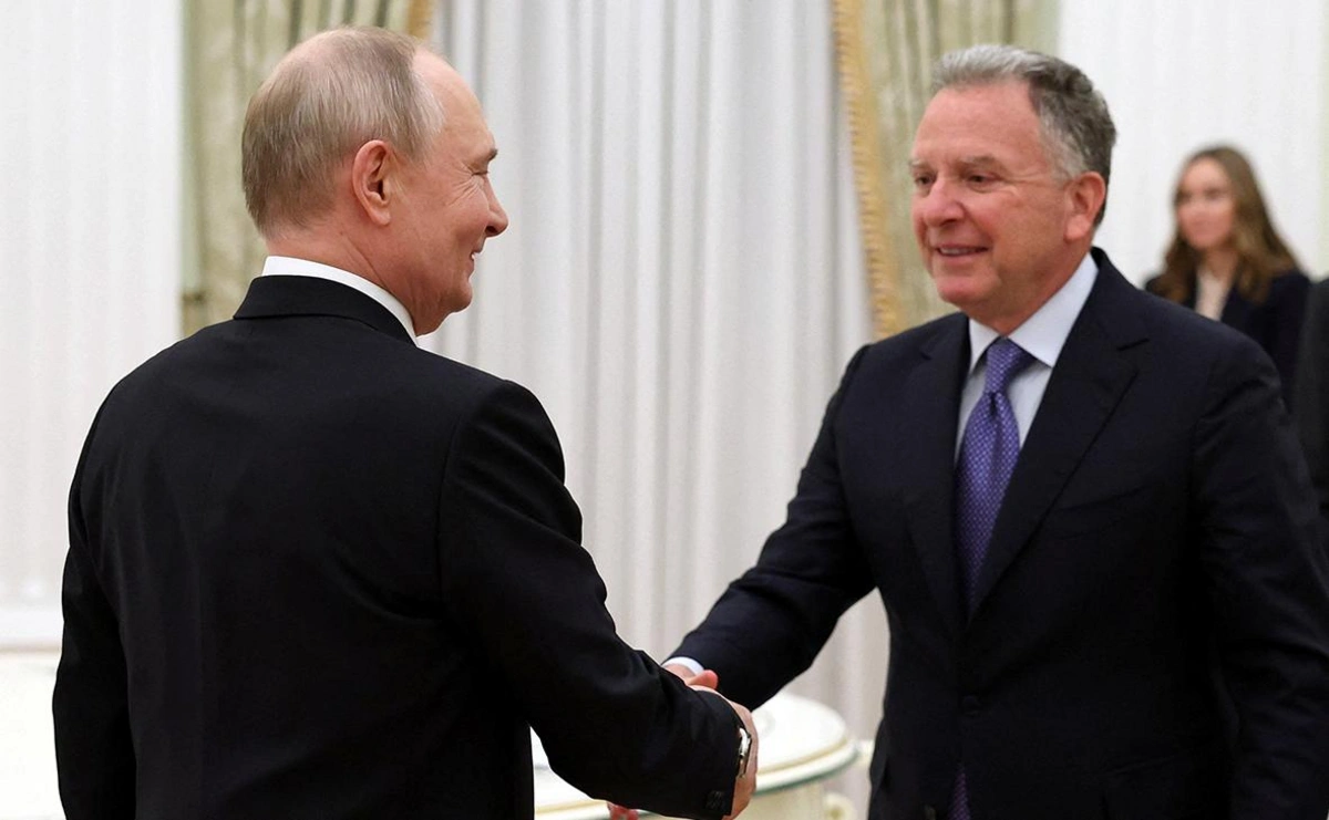 Переводчик Уиткоффа рассказал, чего боялся на переговорах с Путиным