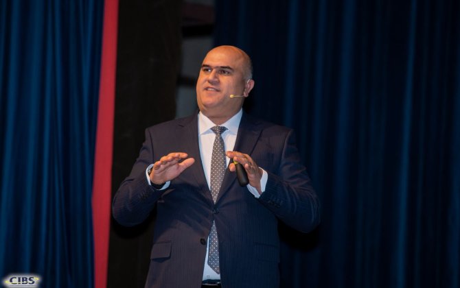 Gələcəyin lider modeli: dəyişən dünyada liderliyin yeni mənası