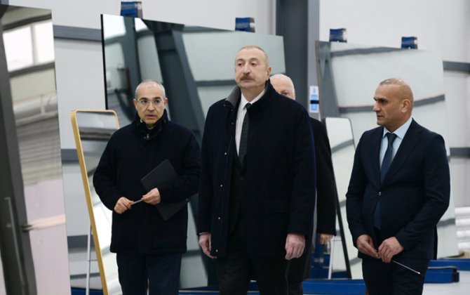 Ильхам Алиев принял участие в открытии завода по производству зеркальных листов в Сумгайытском промпарке-ФОТО