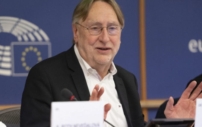 Avropa Parlamenti ABŞ ilə ticarət sazişinin ratifikasiyasına tələsmir