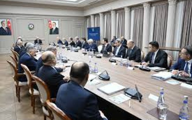 Кабмин обсудил экологическое состояние Каспийского моря и Бакинской бухты