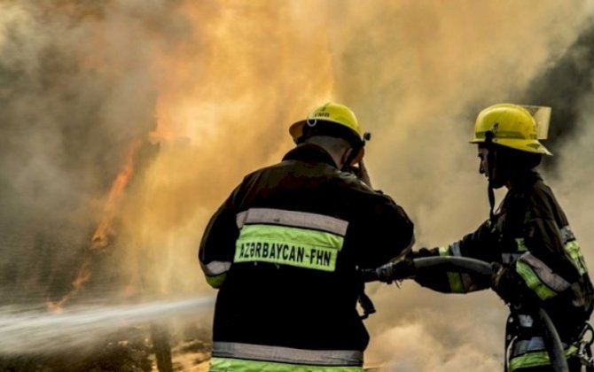 Bakıda dördotaqlı ev yanıb