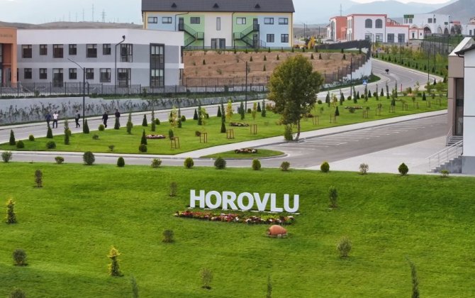 Növbəti köç karvanı Horovlu kəndinə çatıb