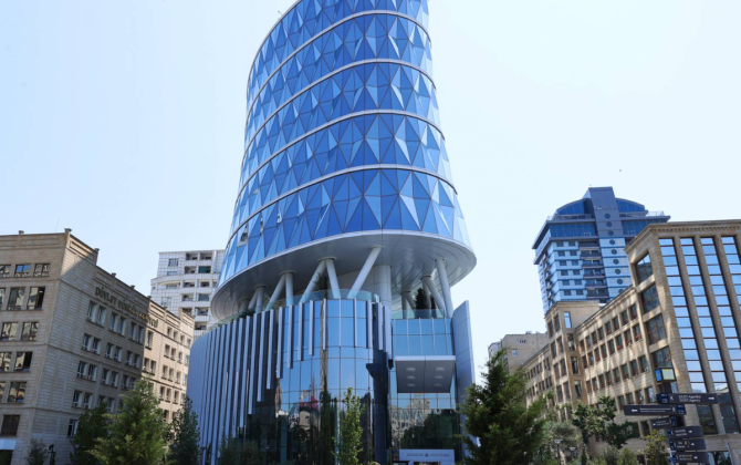 Четырем сотрудникам Государственного таможенного комитета Азербайджана присвоены высшие специальные звания - Распоряжение