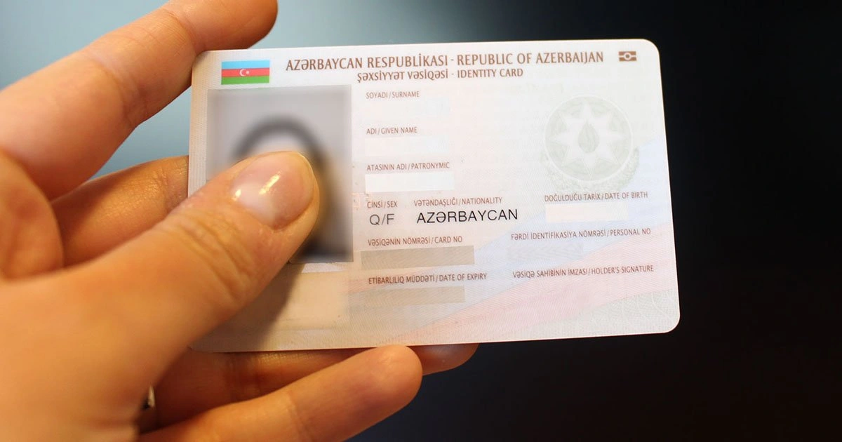 Heç bir ölkədə vətəndaşlığı olmayan şəxs: 