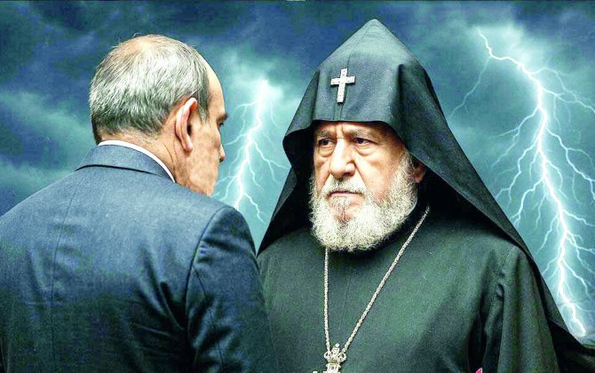 Ermənistan siyasi-psixoloji böhran içində: Baş nazir katolikosa, spiker sabiq prezidentə qarşı...