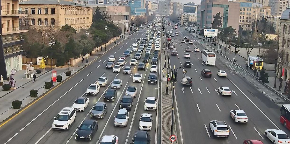 Bakının bu küçələrində sıxlıq var - SİYAHI