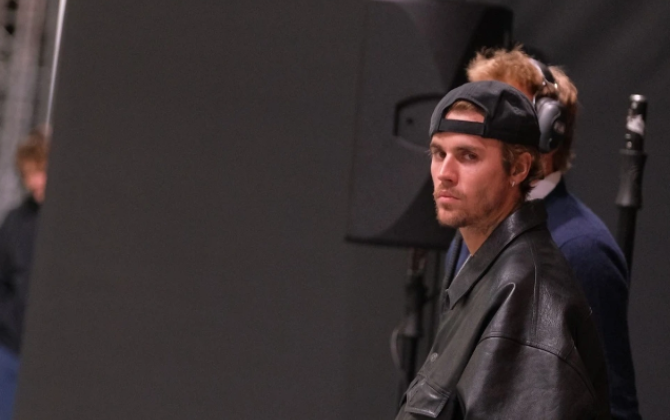 Castin Biber uzun müddətdən sonra səhnəyə qayıdır