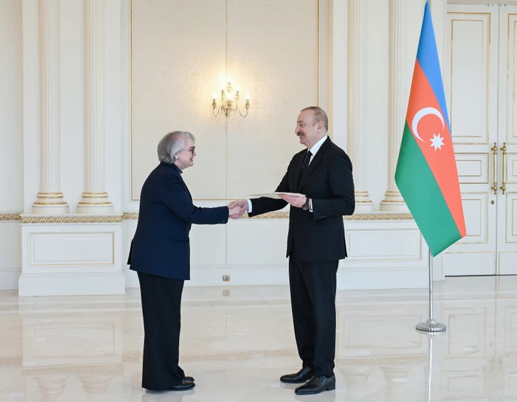 Президент Азербайджана принял верительные грамоты новоназначенного посла Австралии в нашей стране-ФОТО