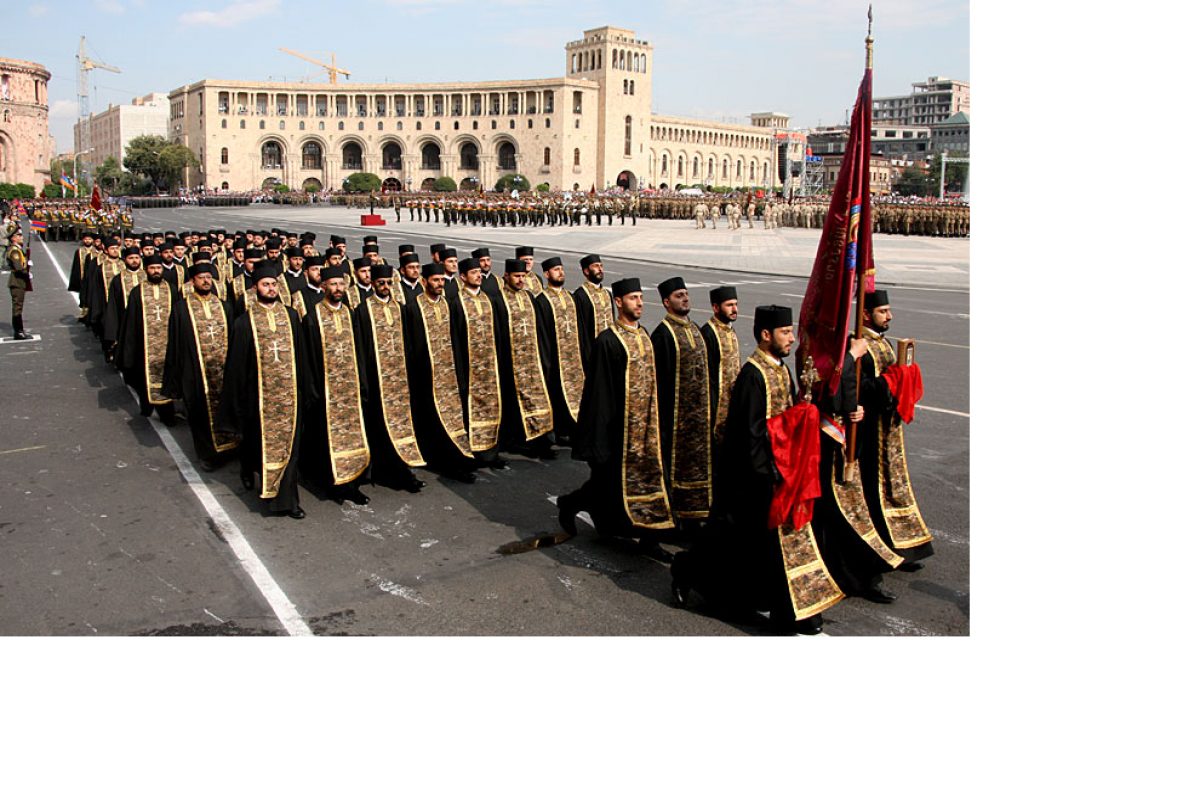 Ermənistan ordusunda ruhani təmsilçiliyi ləğv olunub
